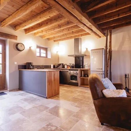 Casa de hóspedes Chambre Avec Salle De Bain Privative Peronnas